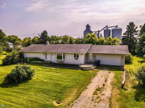 200 Pearl St N, Buffalo, ND, 58011-6202 | Card Image