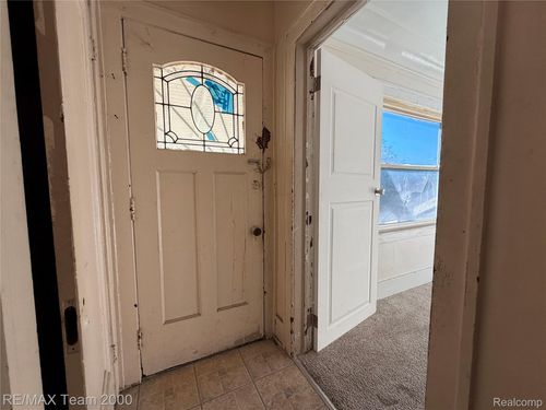2950 W Grand St, Detroit, MI, 48238-2712 | Card Image