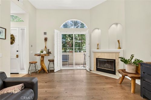 11-5340 Las Virgenes Rd, Calabasas, CA, 91302-2693 | Card Image