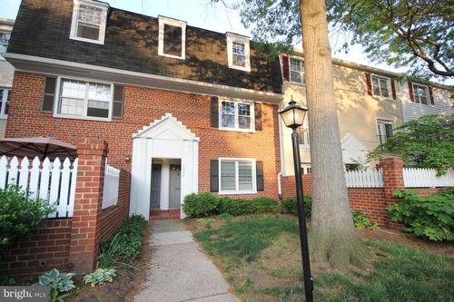 c-2832 S Wakefield St, ARLINGTON, VA, 22206-4107 | Card Image
