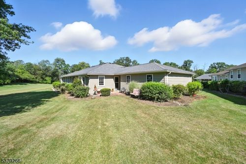 32 Lynn Ct, Florham Park, NJ, 07932-2843 | Card Image