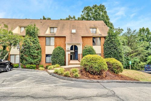 3378 Forest Ct, Roanoke, VA, 24018-5053 | Card Image
