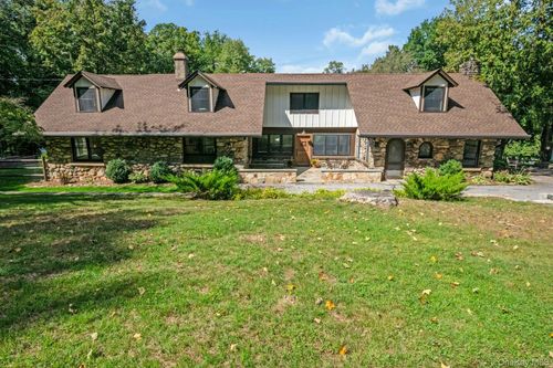 15 Reyburn Rd, Katonah, NY, 10536-1016 | Card Image