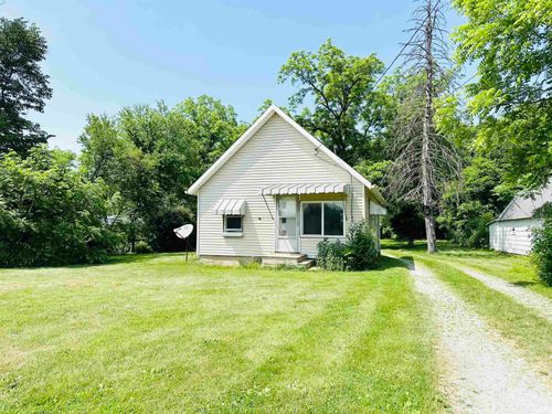 301 E Lake Trail Road, Lakeville, IN, 46536 | Card Image