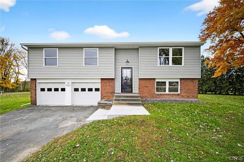 7923 Appleton Rd, Cicero, NY, 13039-9077 | Card Image