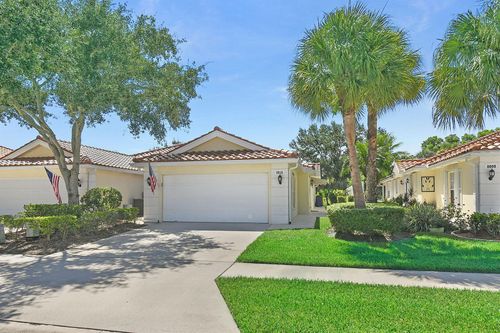 8016 Se Peppercorn Ct, Hobe Sound, FL, 33455-8261 | Card Image