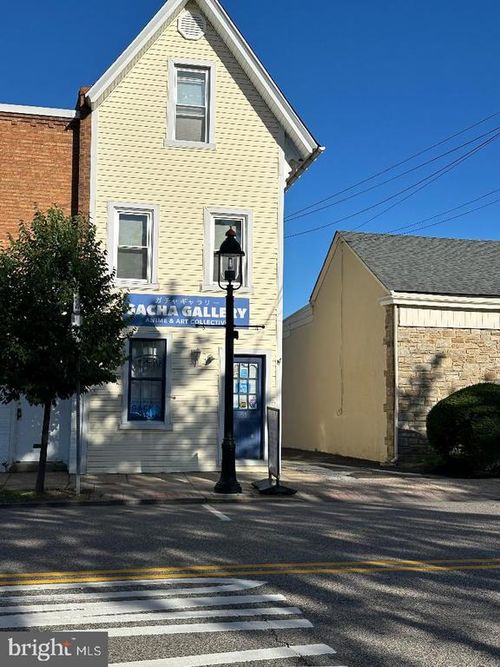 51 N York Rd, HATBORO, PA, 19040-2629 | Card Image