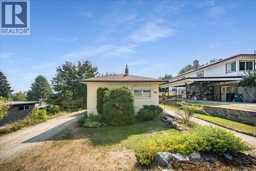 664 Forrest Drive, Warfield, BC, V1R2H6 | Card Image