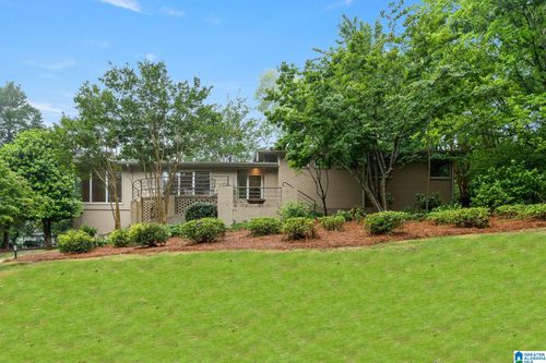 208 Alpine Cir, VESTAVIA HILLS, AL, 35216-1002 | Card Image