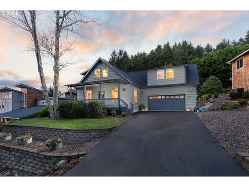 124 Sea Crest Dr, Otter Rock, OR, 97369-9765 | Card Image