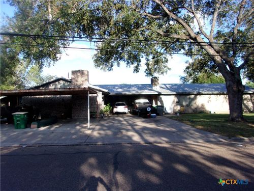 1802 Lawndale Ave, Victoria, TX, 77901-3036 | Card Image