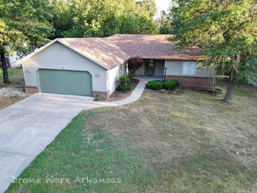 9 Piccadilly Ln, Bella Vista, AR, 72714-6319 | Card Image