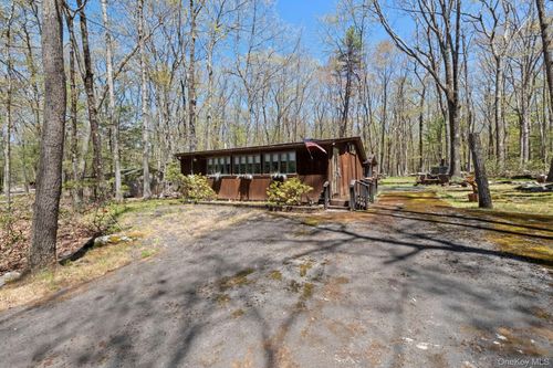 25 Canal Rd, Wurtsboro, NY, 12790-5001 | Card Image