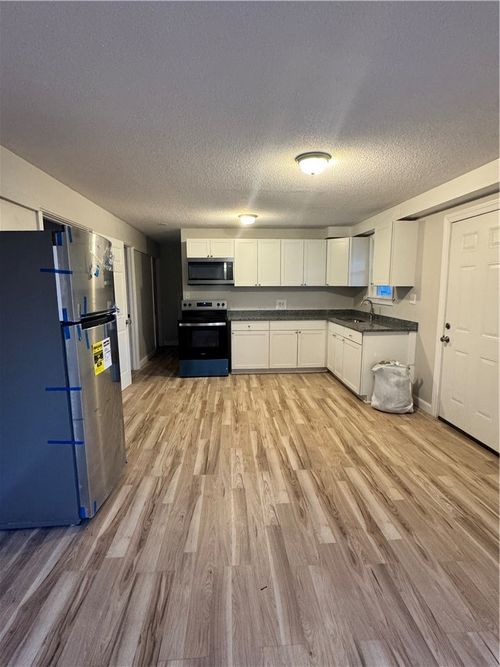 1-80 Summit St, Woonsocket, RI, 02895-5146 | Card Image