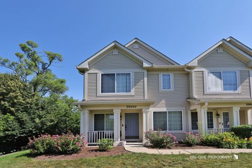 39092 Welsh Ln, Beach Park, IL, 60083-3058 | Card Image