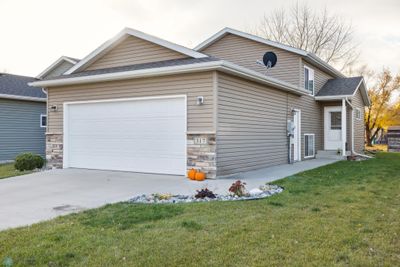 317 5th Street E, House other with 3 bedrooms, 2 bathrooms and null parking in Horace ND | Image 1