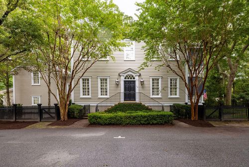 74 Hospitality St, Mount Pleasant, SC, 29464-2696 | Card Image