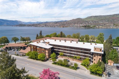 108-2220 W Woodin Ave, Chelan, WA, 98816-9310 | Card Image