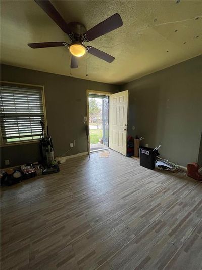 6032 Rickenbacker Place, House other with 2 bedrooms, 1 bathrooms and null parking in Fort Worth TX | Image 2