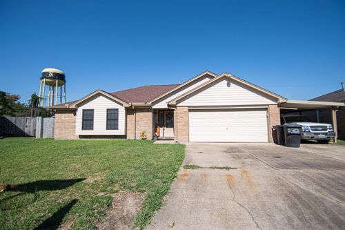 332 Avenue F, Nederland, TX, 77627 | Card Image
