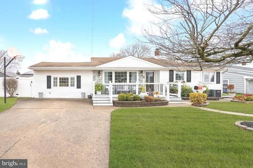 13 Belmont Rd, BELLMAWR, NJ, 08031-1111 | Card Image