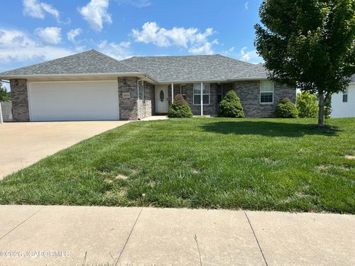 4064 Southampton Dr, Jefferson City, MO, 65109-5312 | Card Image