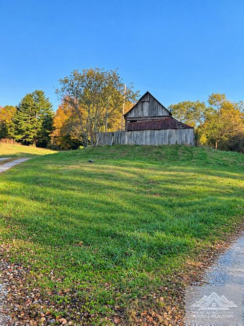 401 Cove Branch Road, Princeton, WV, 24739 | Card Image
