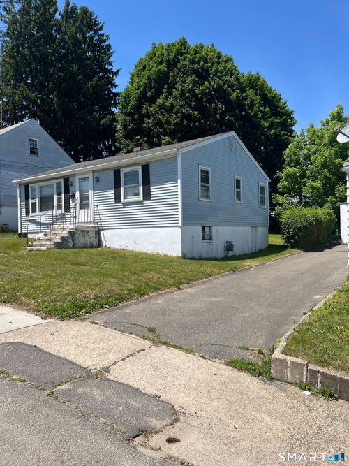 23 Hillview Avenue, Waterbury, CT, 06704 | Card Image