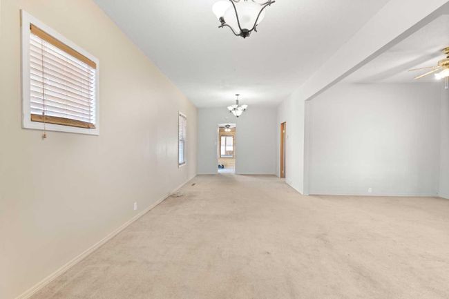 305 8 Street Ne, Home with 2 bedrooms, 1 bathrooms and 2 parking in Redcliff AB | Image 20