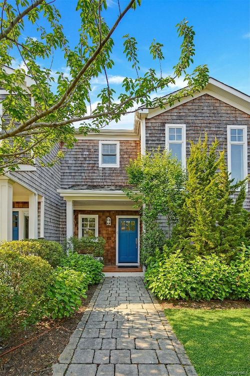 4-68 Foster Ave, Hampton Bays, NY, 11946-3244 | Card Image