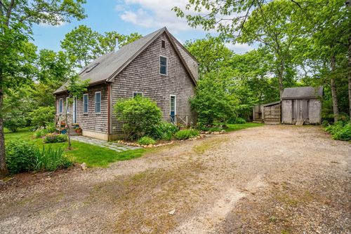 78 Forest Ave, Oak Bluffs, MA, 02557-6888 | Card Image