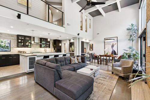 2934 Maple Springs Blvd, Dallas, TX, 75235-8319 | Card Image