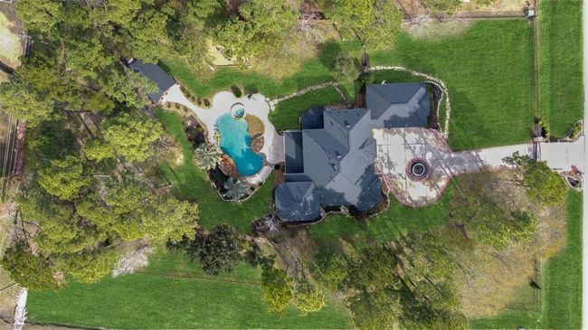 27603 Siandra Creek Ln, House other with 5 bedrooms, 5 bathrooms and 3 parking in Spring TX | Image 8