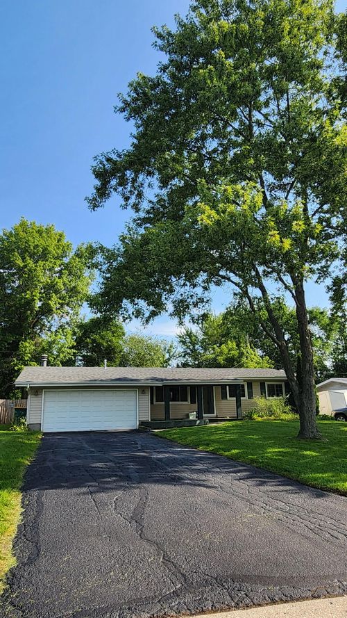b-353 W 550 N, Valparaiso, IN, 46385-8392 | Card Image