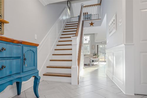 291 Ranch Cir, Manorville, NY, 11949-2652 | Card Image