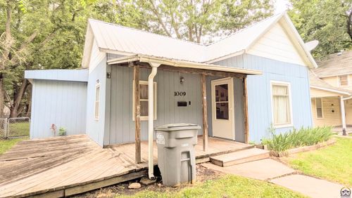 1009 Exchange St, Emporia, KS, 66801 | Card Image
