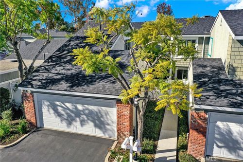 25061 Silverleaf Ln, Laguna Hills, CA, 92653-4918 | Card Image