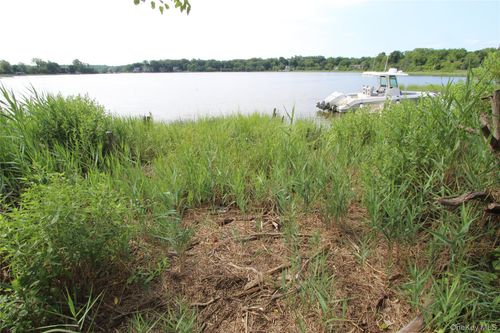 59 Dyke Rd, Setauket, NY, 11733-3014 | Card Image