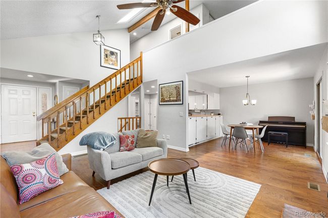 6375 S Jackson St, Townhouse with 3 bedrooms, 4 bathrooms and 2 parking in Centennial CO | Image 4