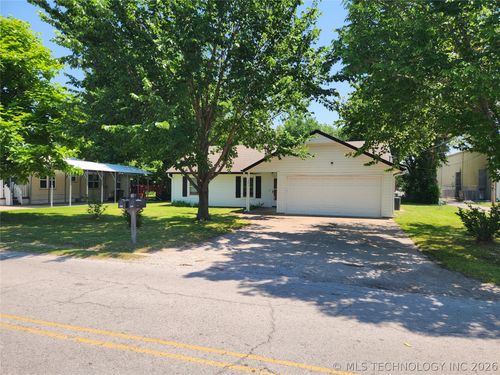 201 N 4th St, Sperry, OK, 74073-4130 | Card Image