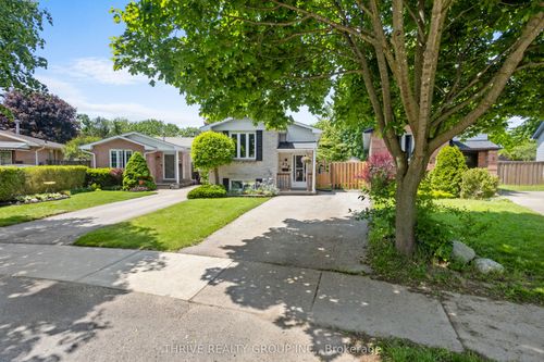 170 Olympic Cres, London, ON, N6G3P7 | Card Image