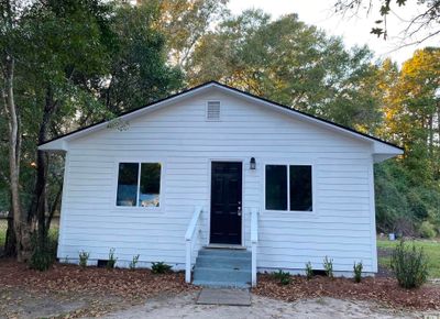 416 S Magnolia Ave., House other with 2 bedrooms, 1 bathrooms and 2 parking in Andrews SC | Image 1