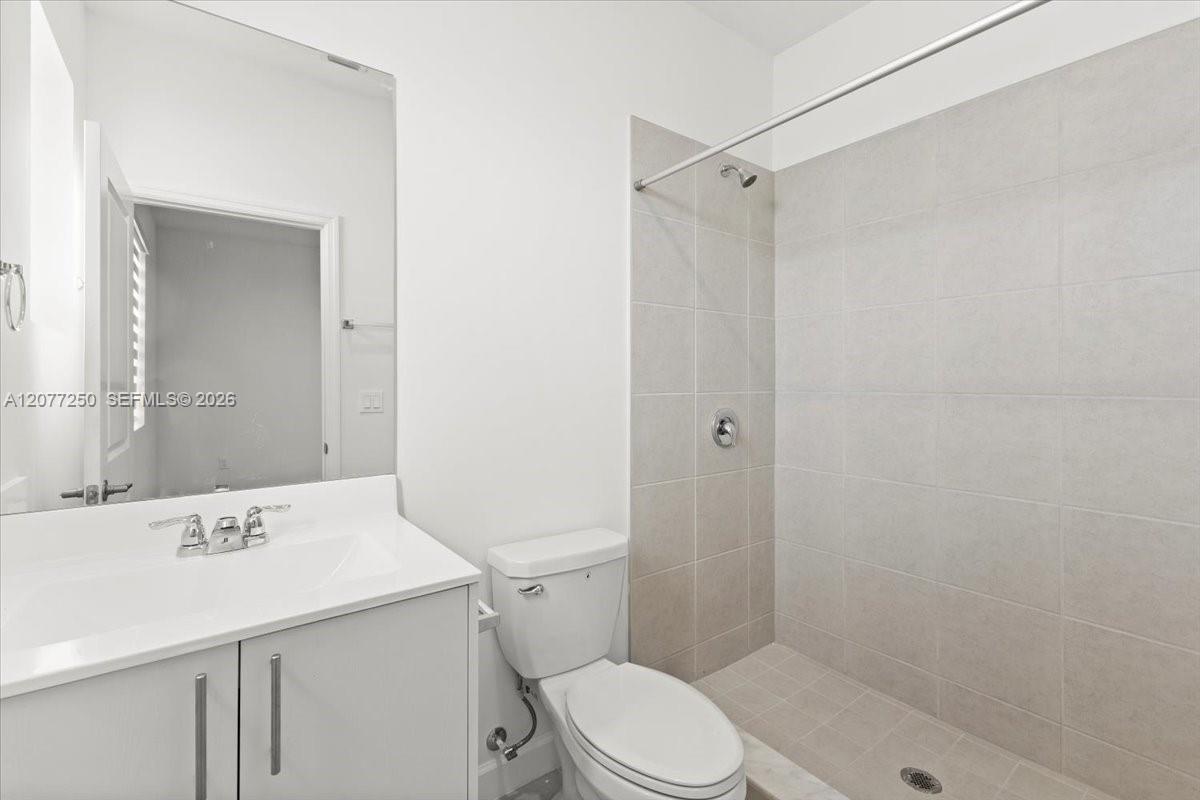 Residential Lease in Miami 3