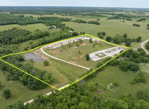 112 E Dade 22, Arcola, MO, 65603-7817 | Card Image