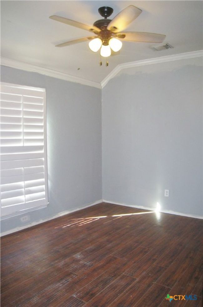 274 Spring Dr, House other with 4 bedrooms, 2 bathrooms and null parking in Kyle TX | Image 4