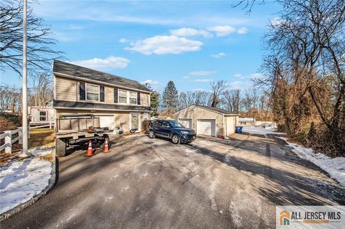 150 Magnolia Ln, Middletown, NJ, 07748-1859 | Card Image