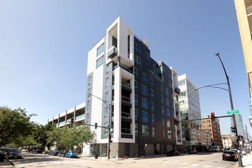 201-1000 W Monroe St, Chicago, IL, 60607-2604 | Card Image