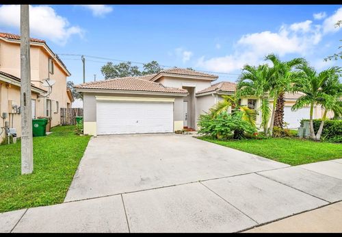 13761 N Garden Cove Cir, Davie, FL, 33325-6705 | Card Image
