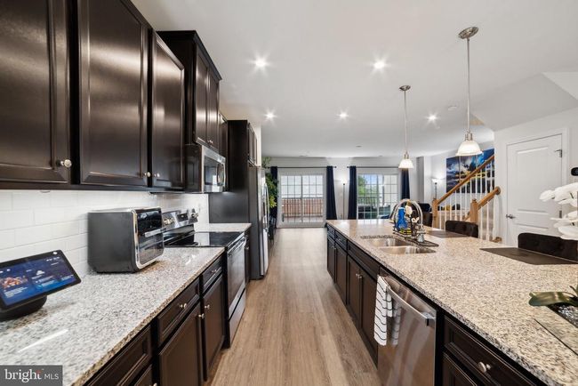 7937 Independence Dr, House attached with 3 bedrooms, 3 bathrooms and null parking in SPOTSYLVANIA VA | Image 6