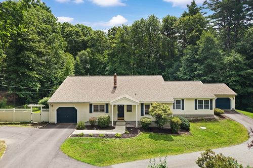 34 Old Milford Rd, Amherst, NH, 03031-3073 | Card Image